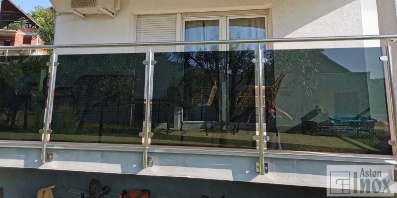 inox ograda sa staklom